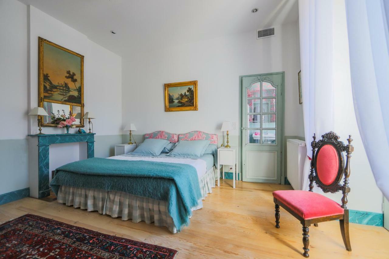 1 Logis A Domme - Piscine & Spa Екстериор снимка